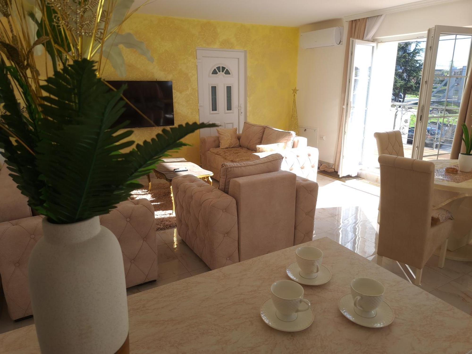 Dina Lux Apartman Jagodina Zewnętrze zdjęcie